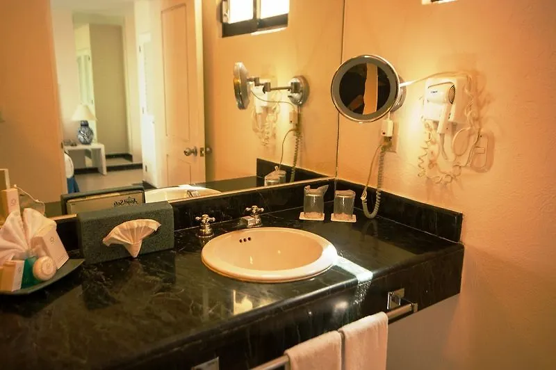 فندق Oasis Tulum Lite أكومال 4*,